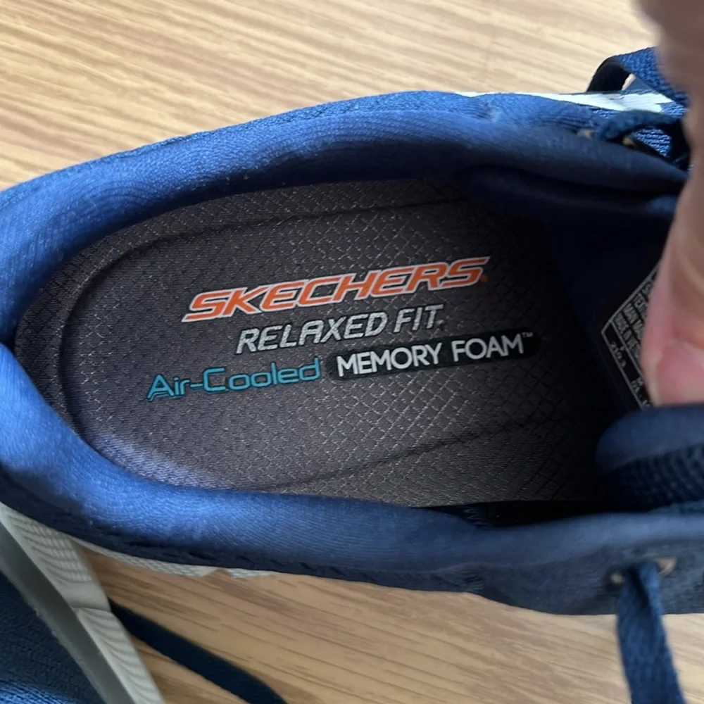 Skechers BNWOB Sport Navy blue relaxed fit lightweight size 10 - Picture 3 of 8